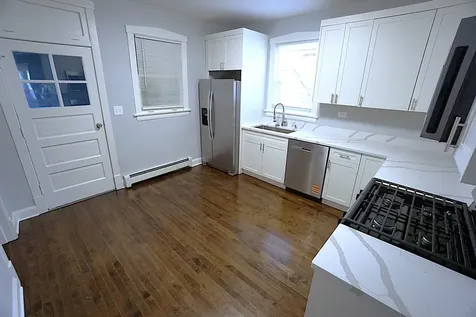 4950 West Kamerling Avenue Chicago IL 60651