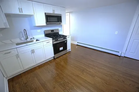 4950 West Kamerling Avenue Chicago IL 60651