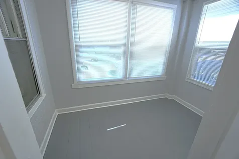 4950 West Kamerling Avenue Chicago IL 60651