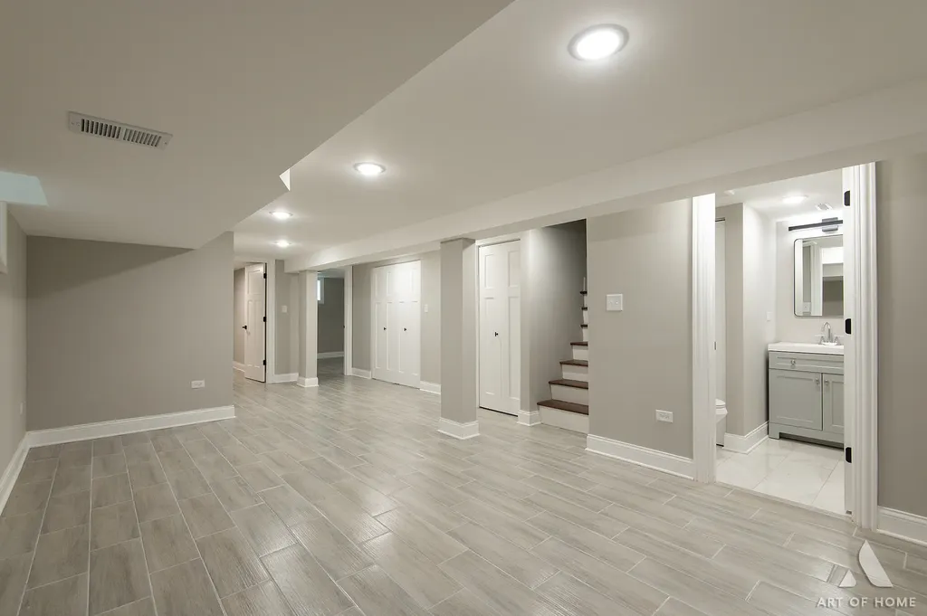 7737 South Champlain Avenue Chicago IL 60619