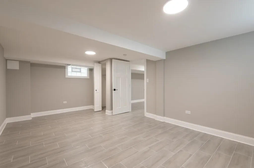7737 South Champlain Avenue Chicago IL 60619