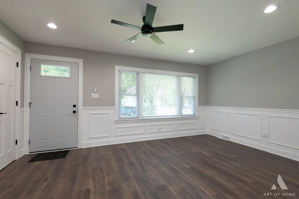 7737 South Champlain Avenue Chicago IL 60619