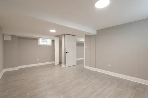7737 South Champlain Avenue Chicago IL 60619