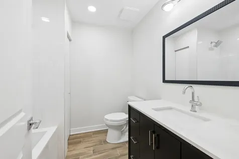1935 Mission Hills Lane Northbrook IL 60062