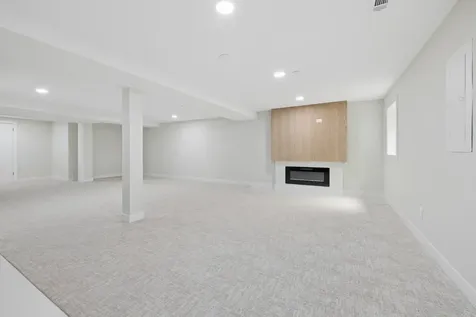 1935 Mission Hills Lane Northbrook IL 60062