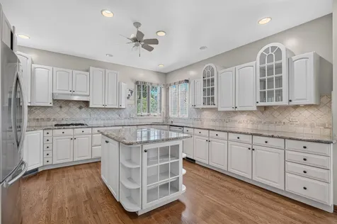 604 Hampton Court Shorewood IL 60404