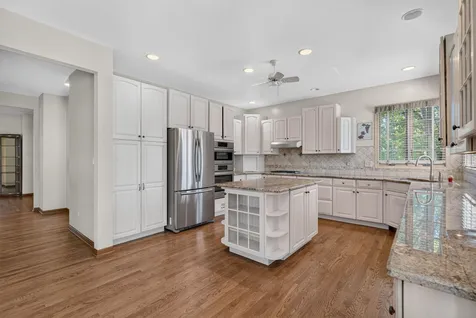 604 Hampton Court Shorewood IL 60404
