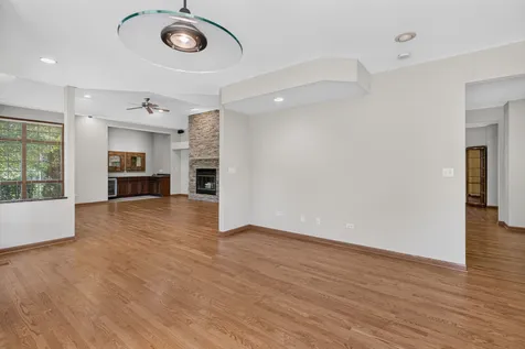 604 Hampton Court Shorewood IL 60404