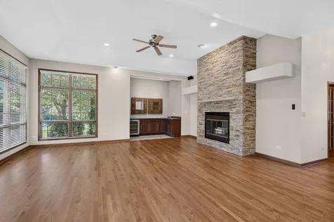 604 Hampton Court Shorewood IL 60404