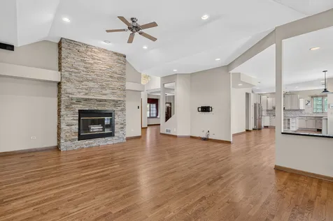 604 Hampton Court Shorewood IL 60404