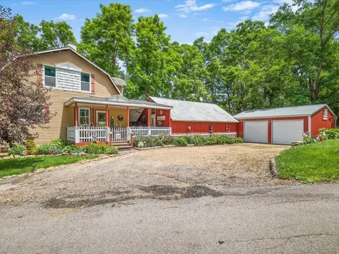 3503 South Ebys Mill Road Elizabeth IL 61028