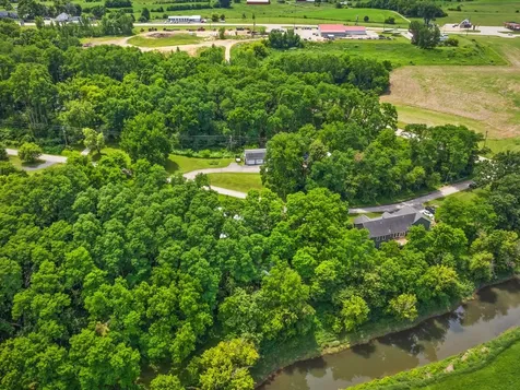 3503 South Ebys Mill Road Elizabeth IL 61028