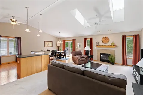 10589 Harrison Court Roscoe IL 61073