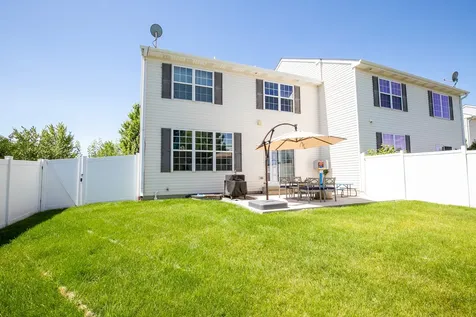 2765 Crooker Drive Yorkville IL 60560