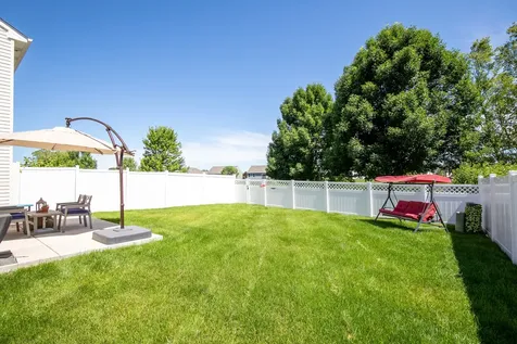 2765 Crooker Drive Yorkville IL 60560