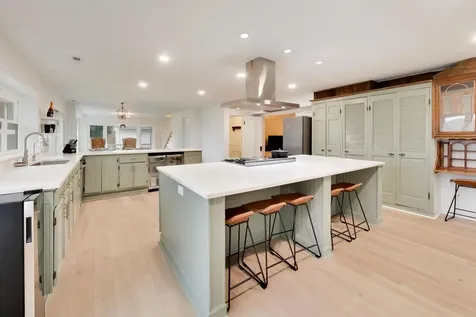 4320 Giant Oak Drive Mchenry IL 60051