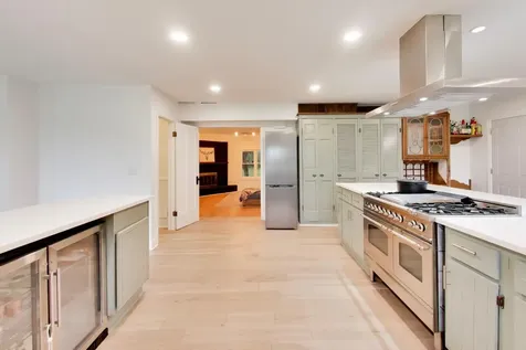 4320 Giant Oak Drive Mchenry IL 60051