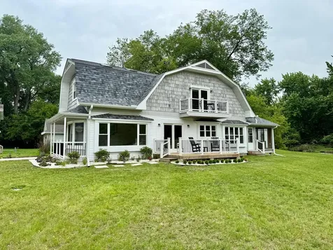 4320 Giant Oak Drive Mchenry IL 60051