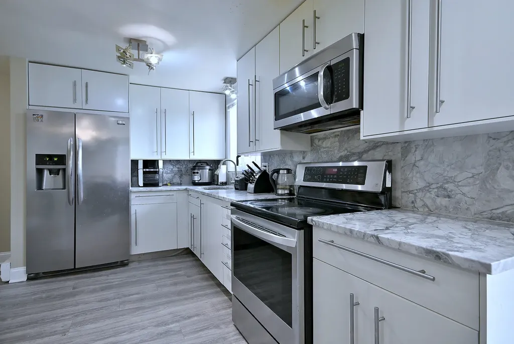 2325 North Neva Avenue Chicago IL 60707