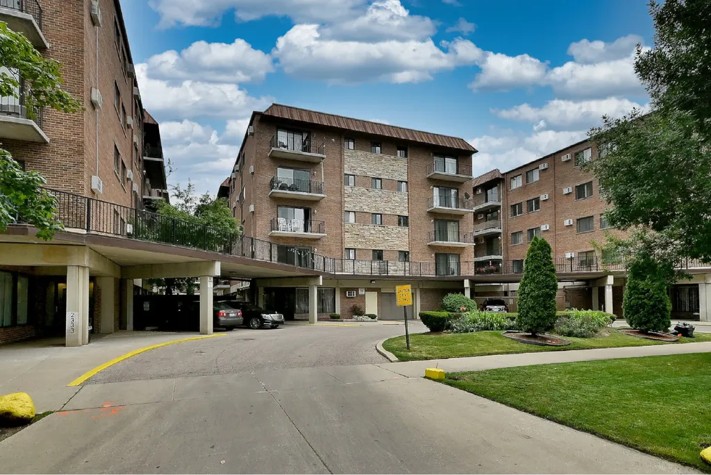 2325 North Neva Avenue Chicago IL 60707
