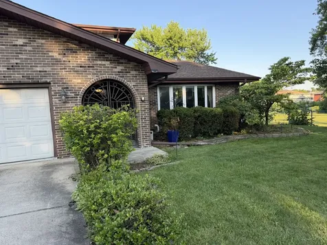 8541 South 83rd Avenue Hickory Hills IL 60457