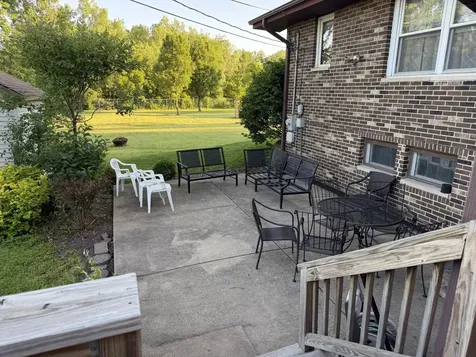 8541 South 83rd Avenue Hickory Hills IL 60457