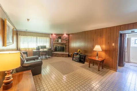 8543 163RD Street Tinley Park IL 60487