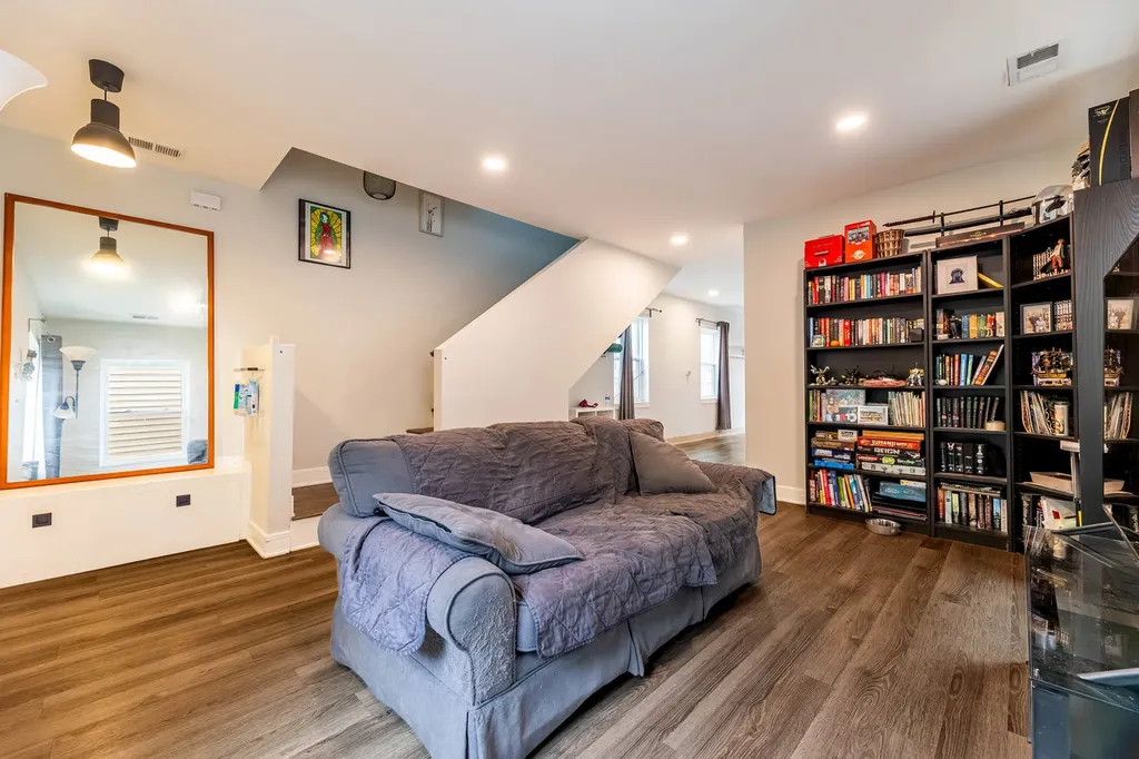 4856 South Ada Street Chicago IL 60609