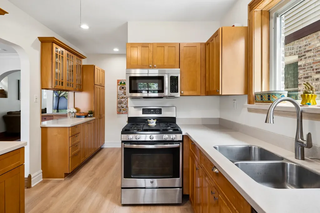 3640 Arthur Avenue Brookfield IL 60513