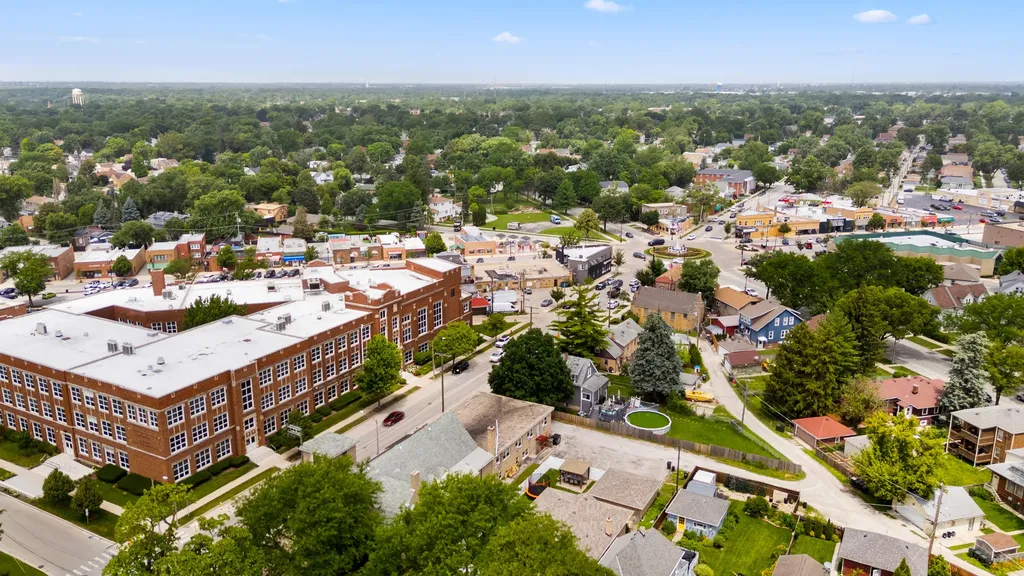 3640 Arthur Avenue Brookfield IL 60513