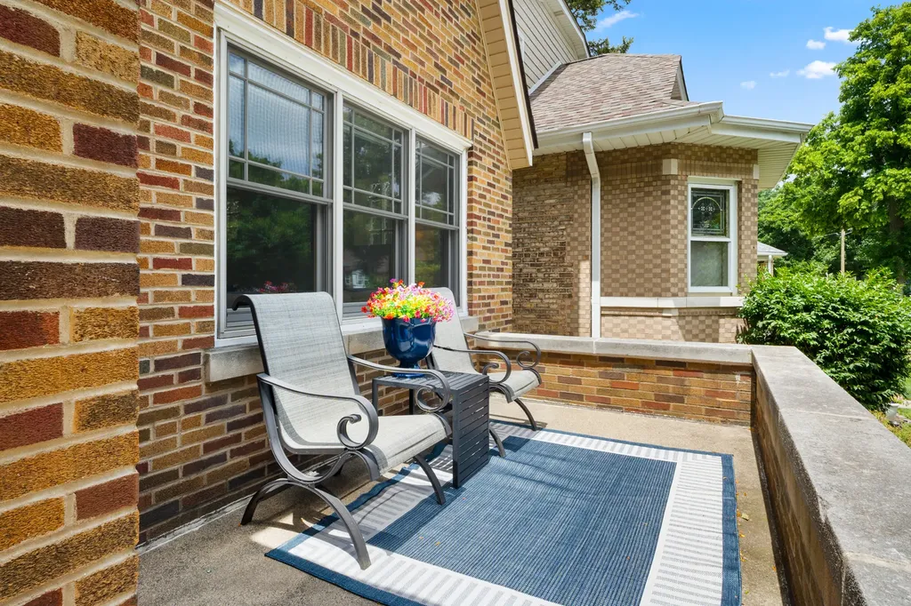 3640 Arthur Avenue Brookfield IL 60513