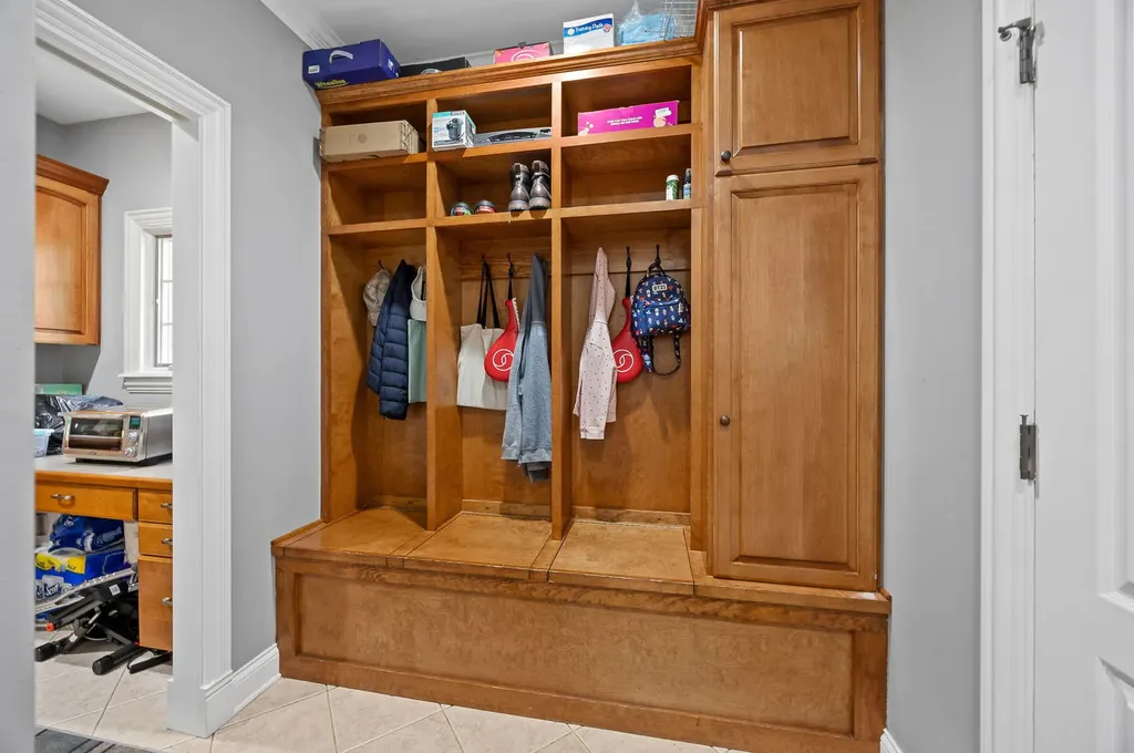 1312 Calvin Court Naperville IL 60540