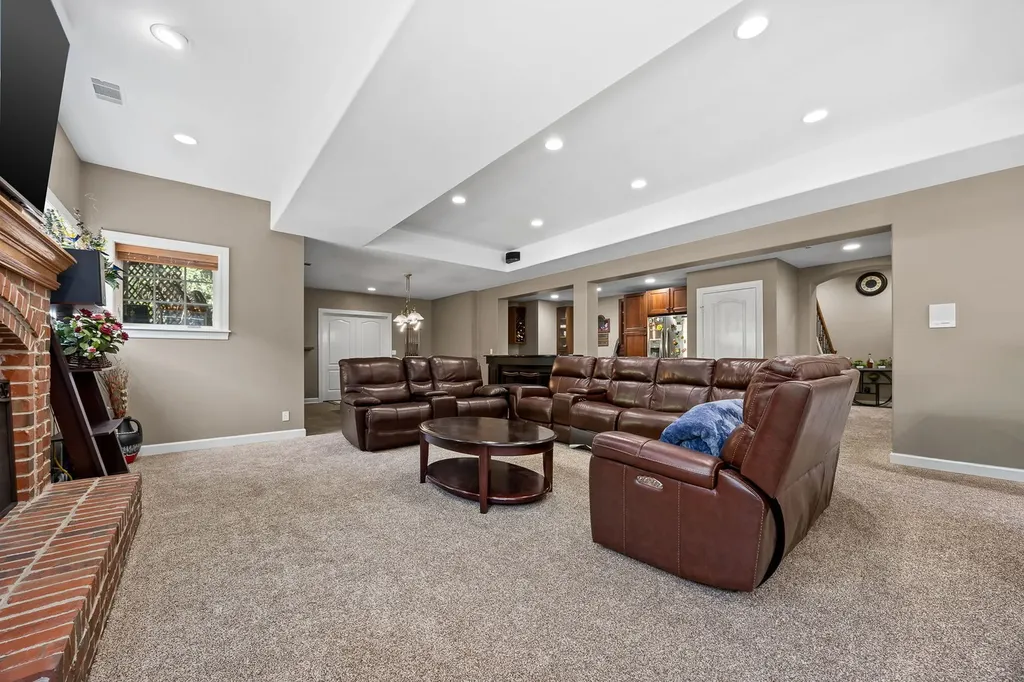 1312 Calvin Court Naperville IL 60540