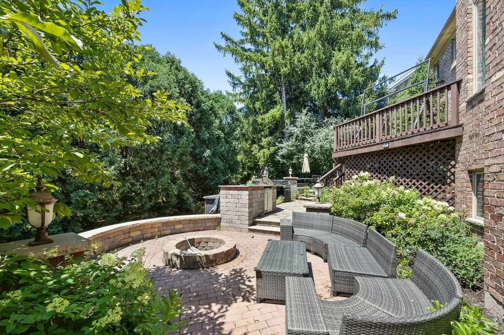 1312 Calvin Court Naperville IL 60540