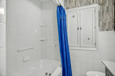 4010 Pinecrest Road Rockford IL 61107