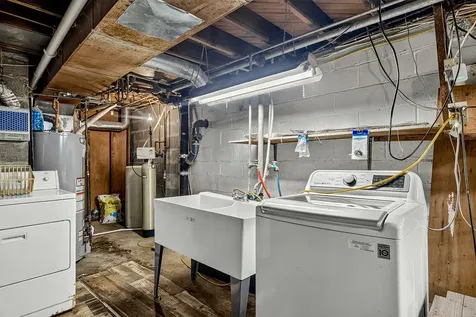 4010 Pinecrest Road Rockford IL 61107