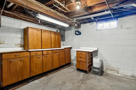 4010 Pinecrest Road Rockford IL 61107