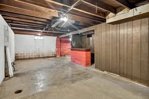 4010 Pinecrest Road Rockford IL 61107