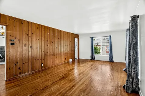 4010 Pinecrest Road Rockford IL 61107