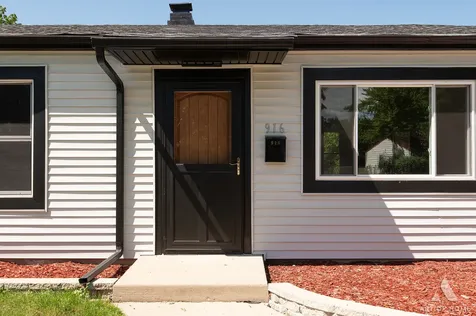 916 Mulberry Lane Streamwood IL 60107