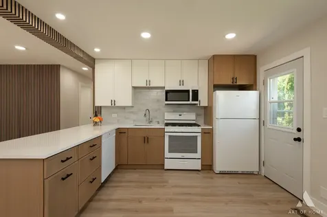 916 Mulberry Lane Streamwood IL 60107