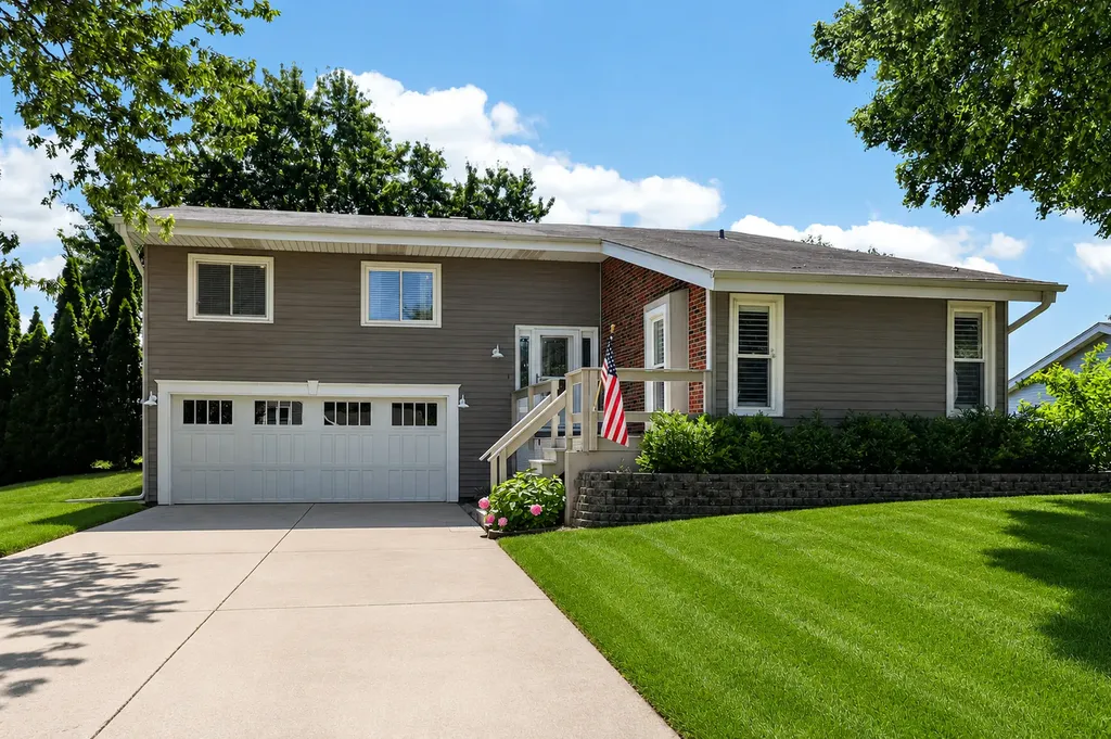 186 Royce Drive Bloomingdale IL 60108