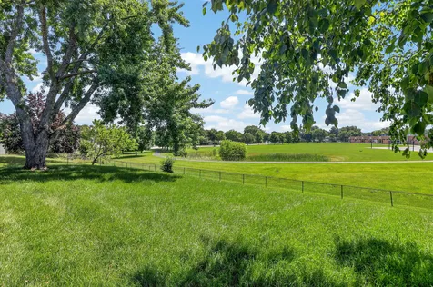 186 Royce Drive Bloomingdale IL 60108