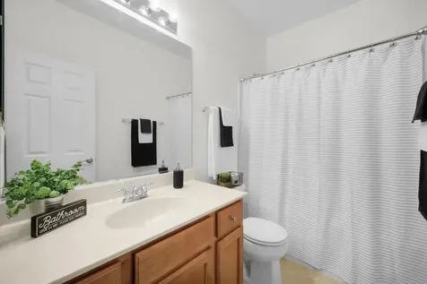 1053 Canary Avenue Yorkville IL 60560