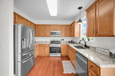 1053 Canary Avenue Yorkville IL 60560