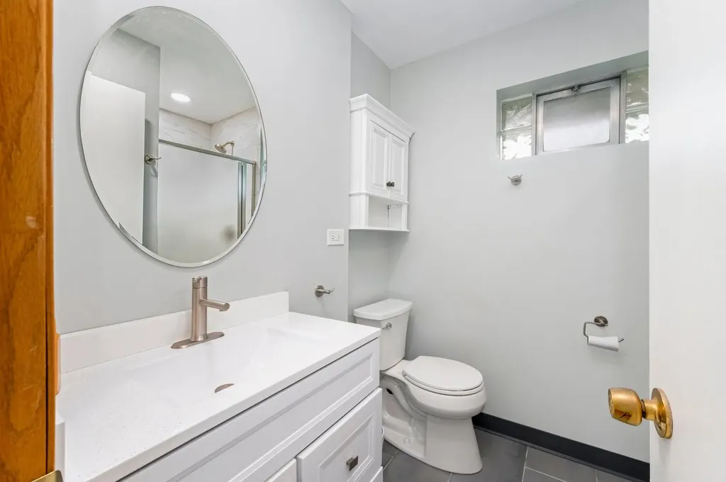 19 West Adams Street Villa Park IL 60181