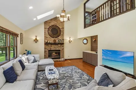 816 Bonnie Brae Lane Bolingbrook IL 60440
