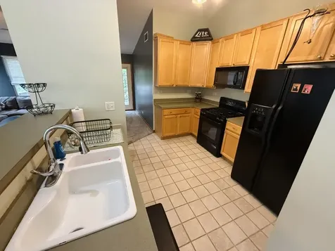 1303 Brookdale Drive Carpentersville IL 60110