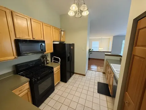 1303 Brookdale Drive Carpentersville IL 60110
