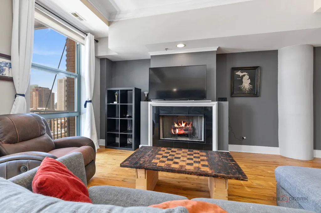 165 North Canal Street Chicago IL 60606